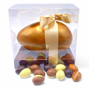 Luxe gouden Paasei groot gevuld met gevulde paaseitjes - Macaronstore.nl