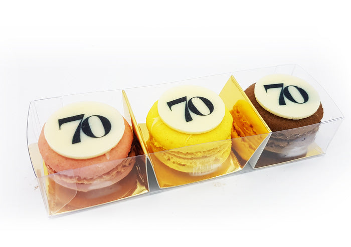 3 macarons with logo in transparent box (from 10 boxes)
